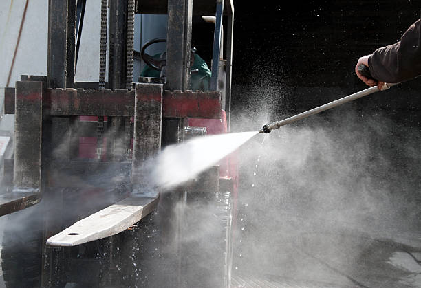 Professional Pressure Washing Services in Clarendon Hills, IL